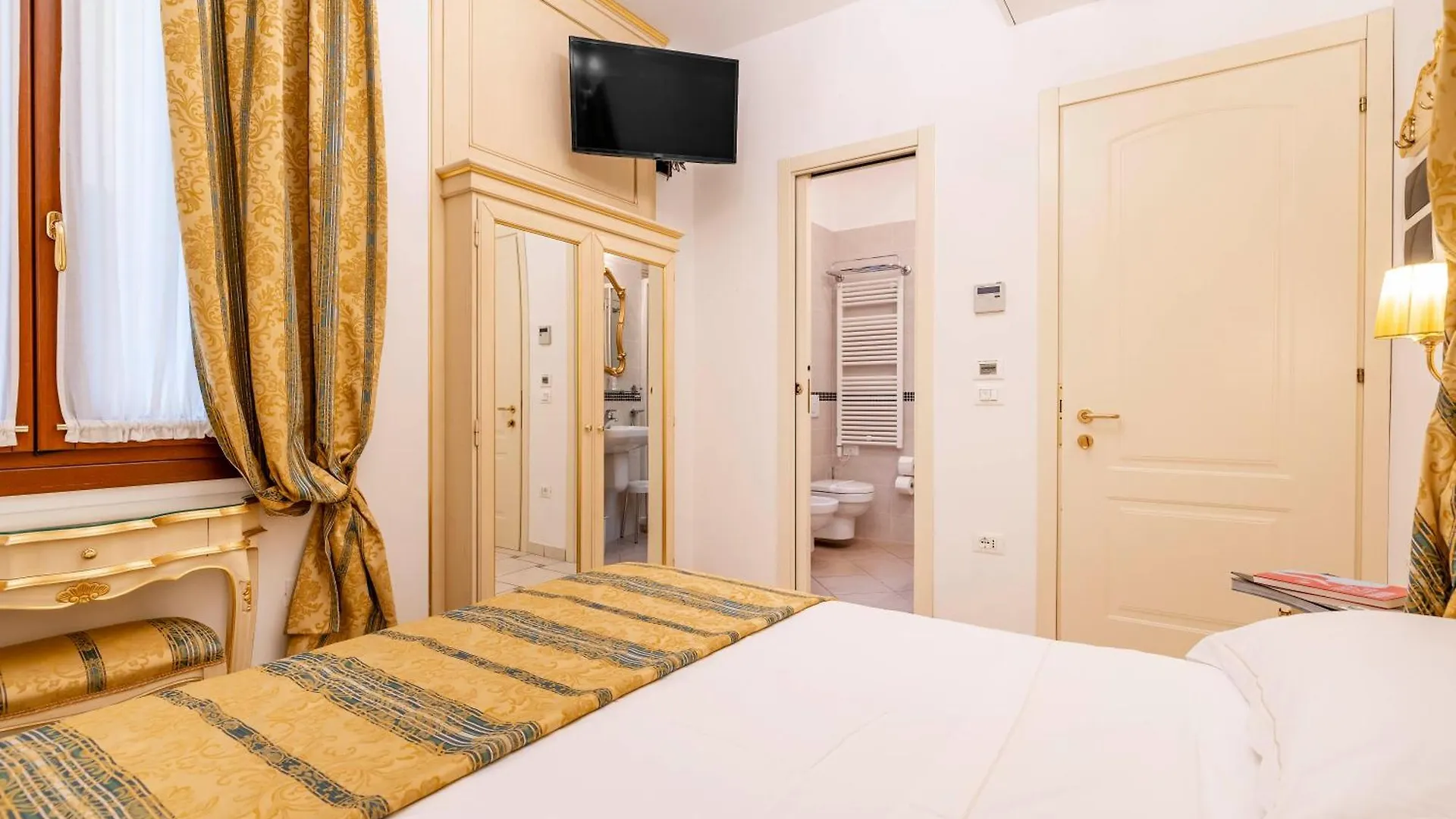 Guest house Casa Marsilli Hotel Venice Italy